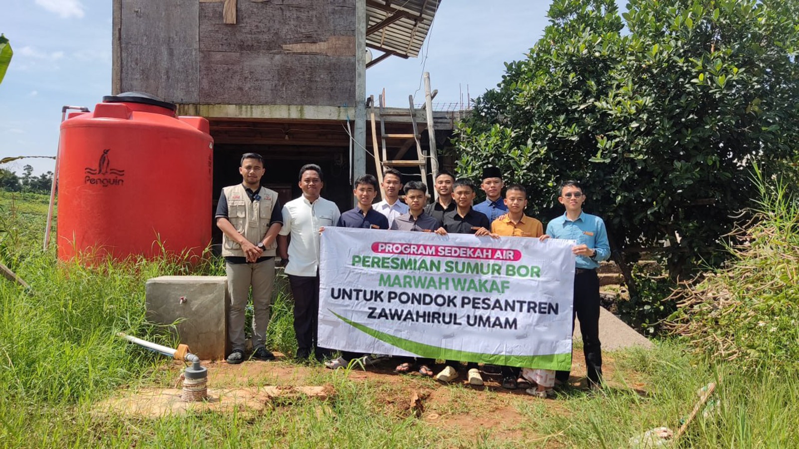 Sumur Bor Al Hilal Sumur 90 Meter di Ponpes Zawahirul Umam 2
