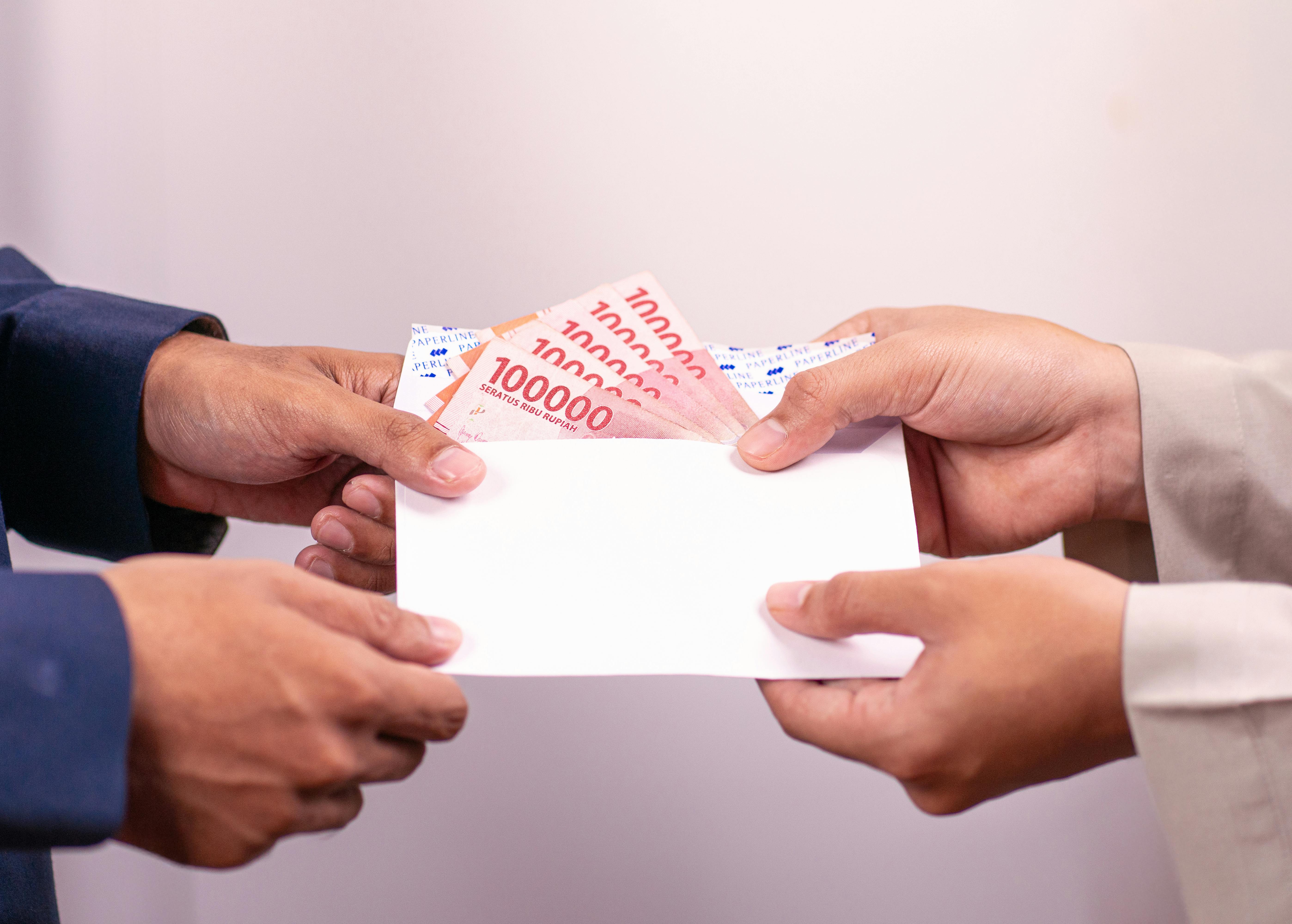 Wakaf Uang: Apa Hukumnya dan Bagaimana Pengelolaannya?